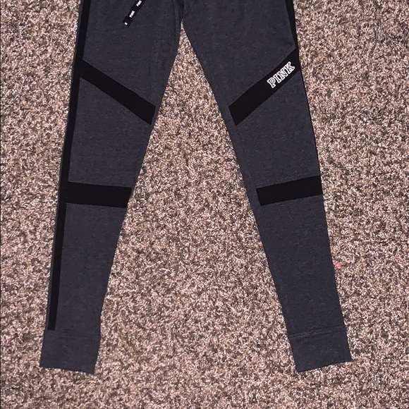 victoria’s secret pink leggings - Picture 4 of 5
